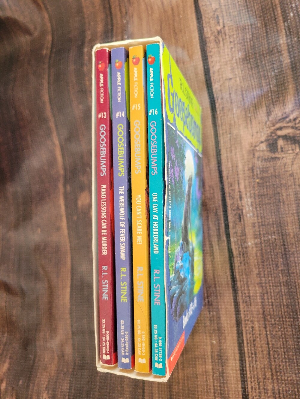 Huge Lot Of Vintage RL STINE GOOSEBUMPS Books! 90's Kid Nostalgia - Picture 11 of 15